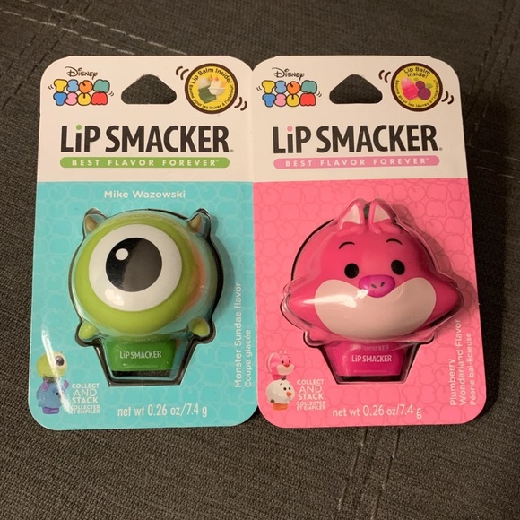 🥰🥰Disney Tsum Tsum Mike Wazowski and Cheshire Cat Lip Smacker Set🥰🥰 - Picture 1 of 3